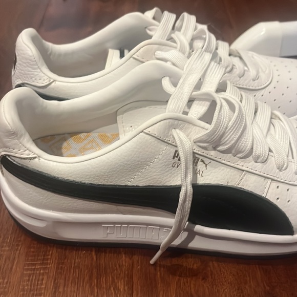 Puma - Picture 2 of 4